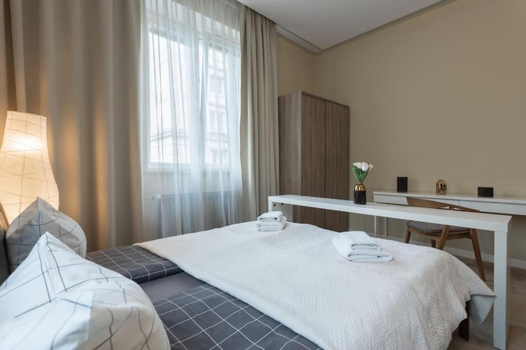 Close-Urban Chic - City Center - Studio Apartment - Plac Konstytucji Varşovia Exterior foto