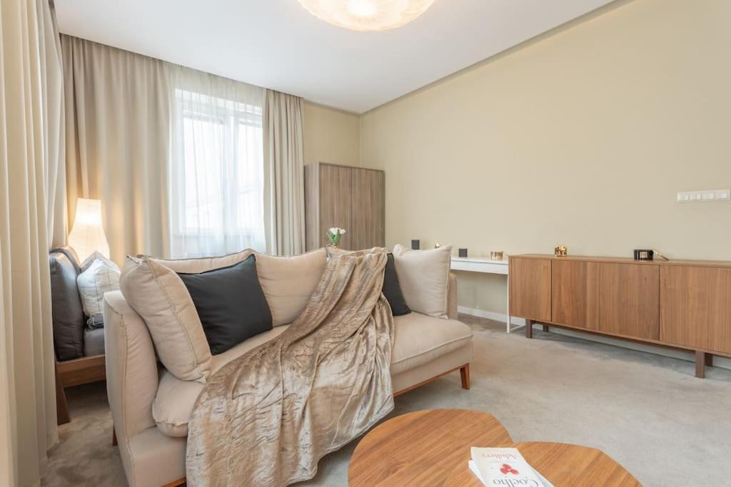 Close-Urban Chic - City Center - Studio Apartment - Plac Konstytucji Varşovia Exterior foto