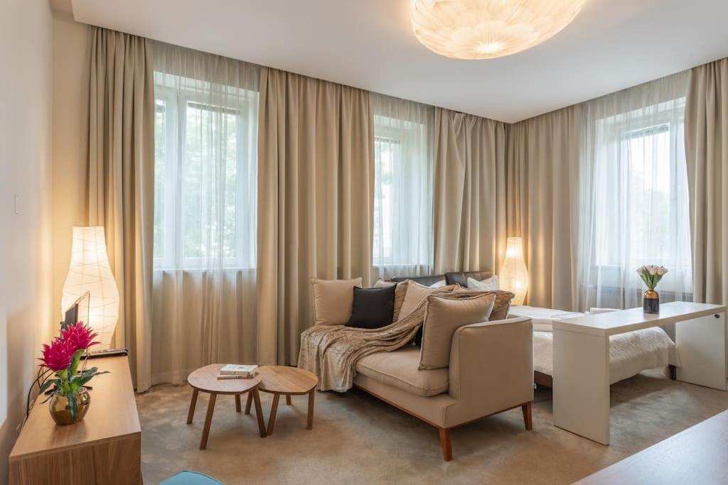 Close-Urban Chic - City Center - Studio Apartment - Plac Konstytucji Varşovia Exterior foto